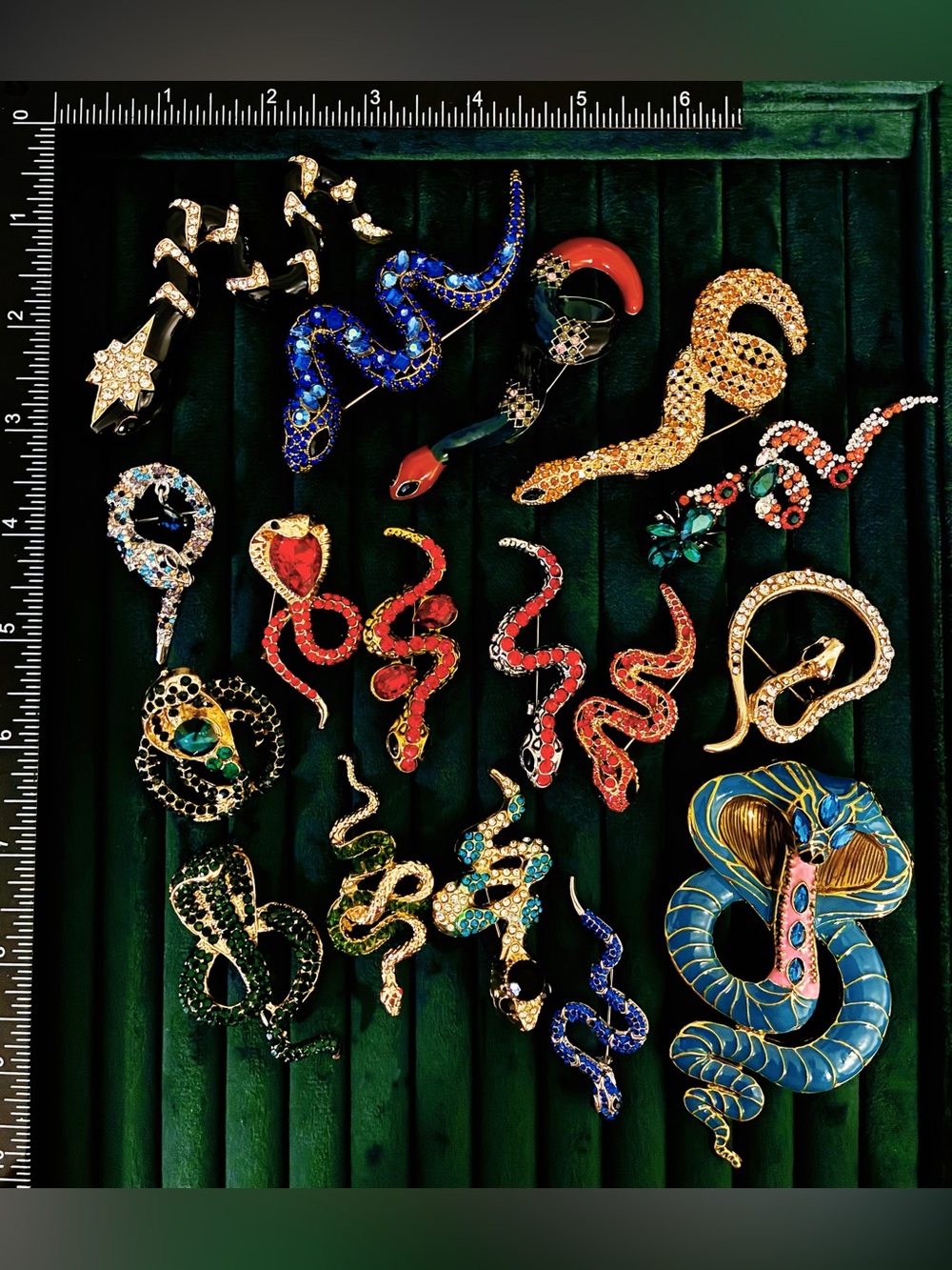 Lot 17 Pc Snake Serpent Brooch Pin Set Rhinestone Enamel Cobra Reptile